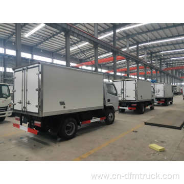 Export Diesel Engine Dongfeng 5T Refrigerator Truck